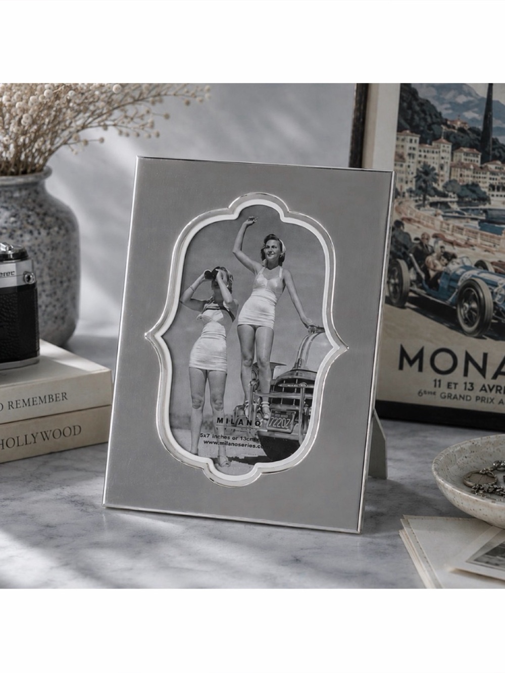 AARON BROTHERS • Silver/White Victoria 5x7 Milano Series Photo Frame